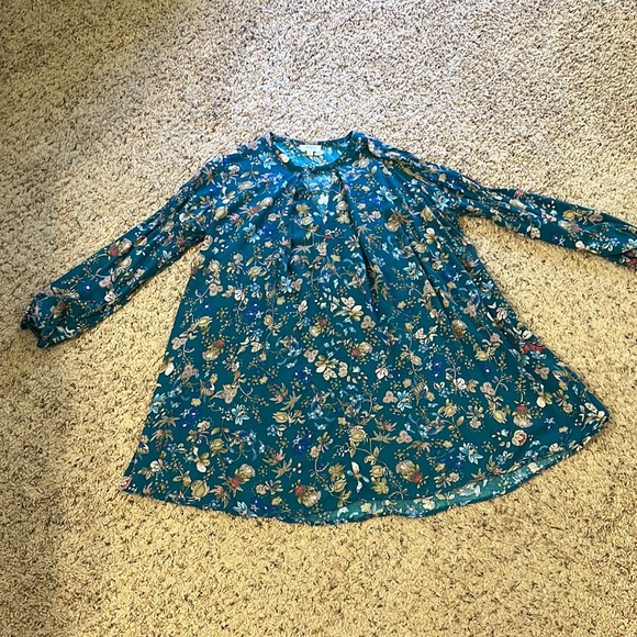2 Umgee tunic tops - Picture 2 of 4